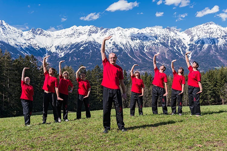 qigong gruppe im grillhof