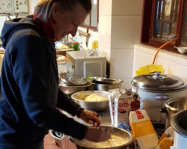 Palatschinken-Teig auf chinesisch